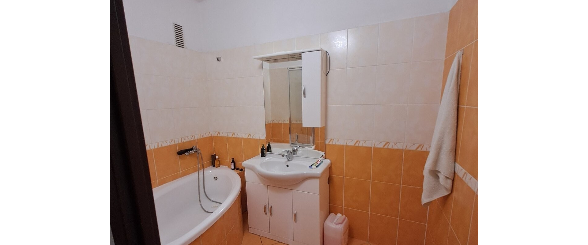 Prenajom 3,5izbovy byt Zlaté Moravce