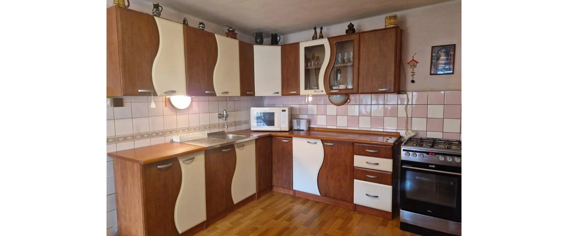 Na predaj 3,5 izbový rodinný dom Veľké Zálužie.