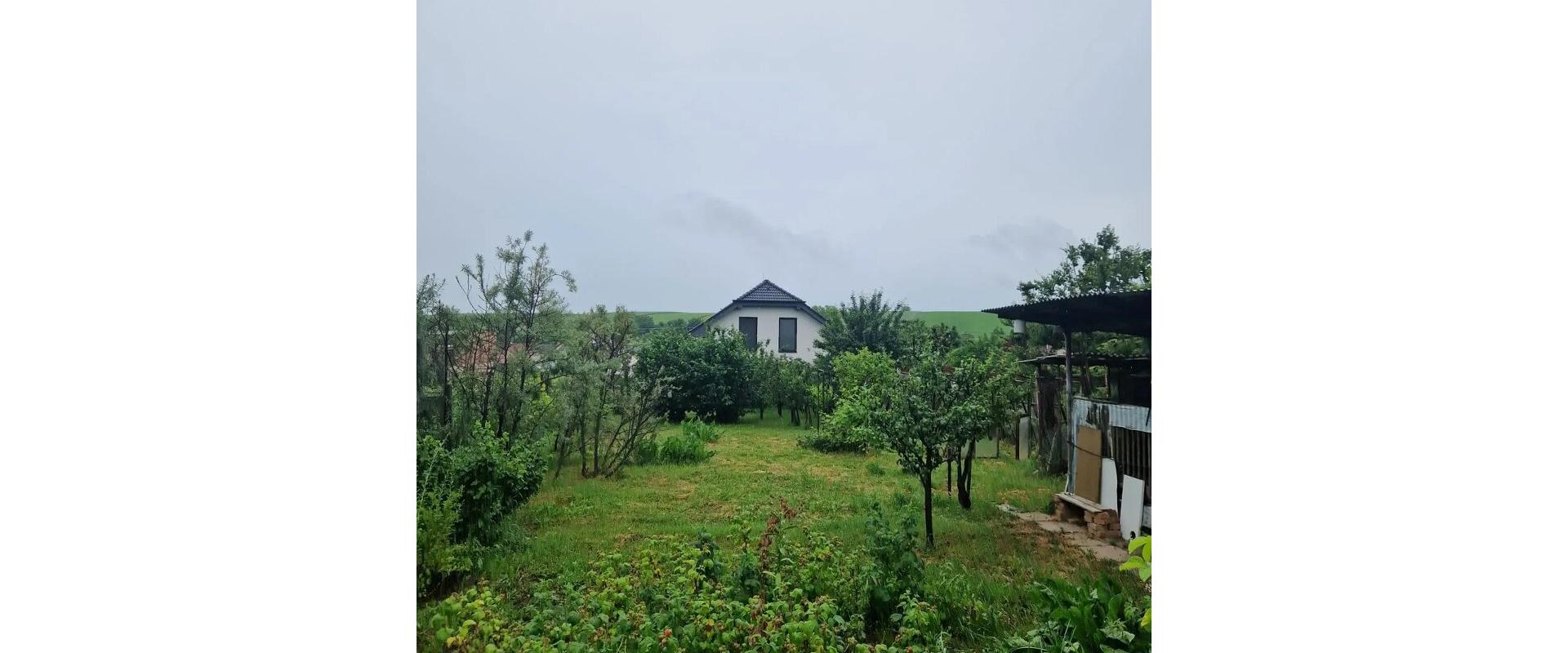 Na predaj 3,5 izbový rodinný dom Veľké Zálužie.