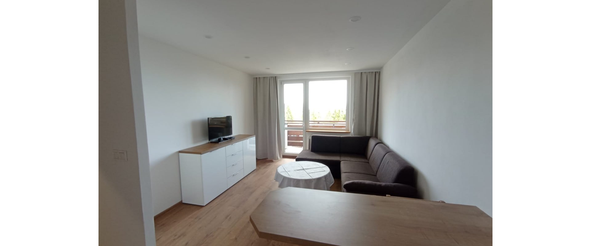 🏡 2-izbový byt po kompletnej rekonštrukcii na prenájom – Štrbské Pleso