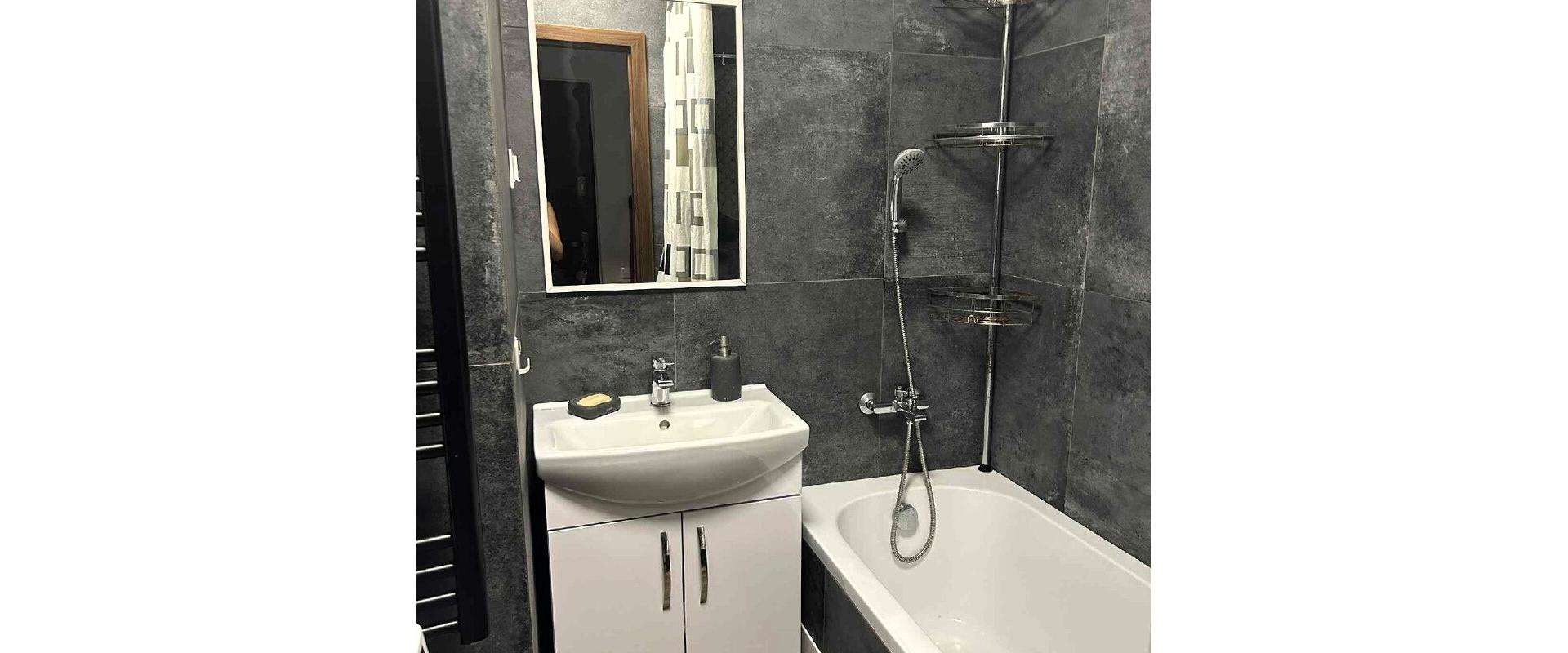 Na prenájom 3-izbový kompletne zrekonštruovaný byt na Sídlisku 2A, ul. Puškinova v Humennom.