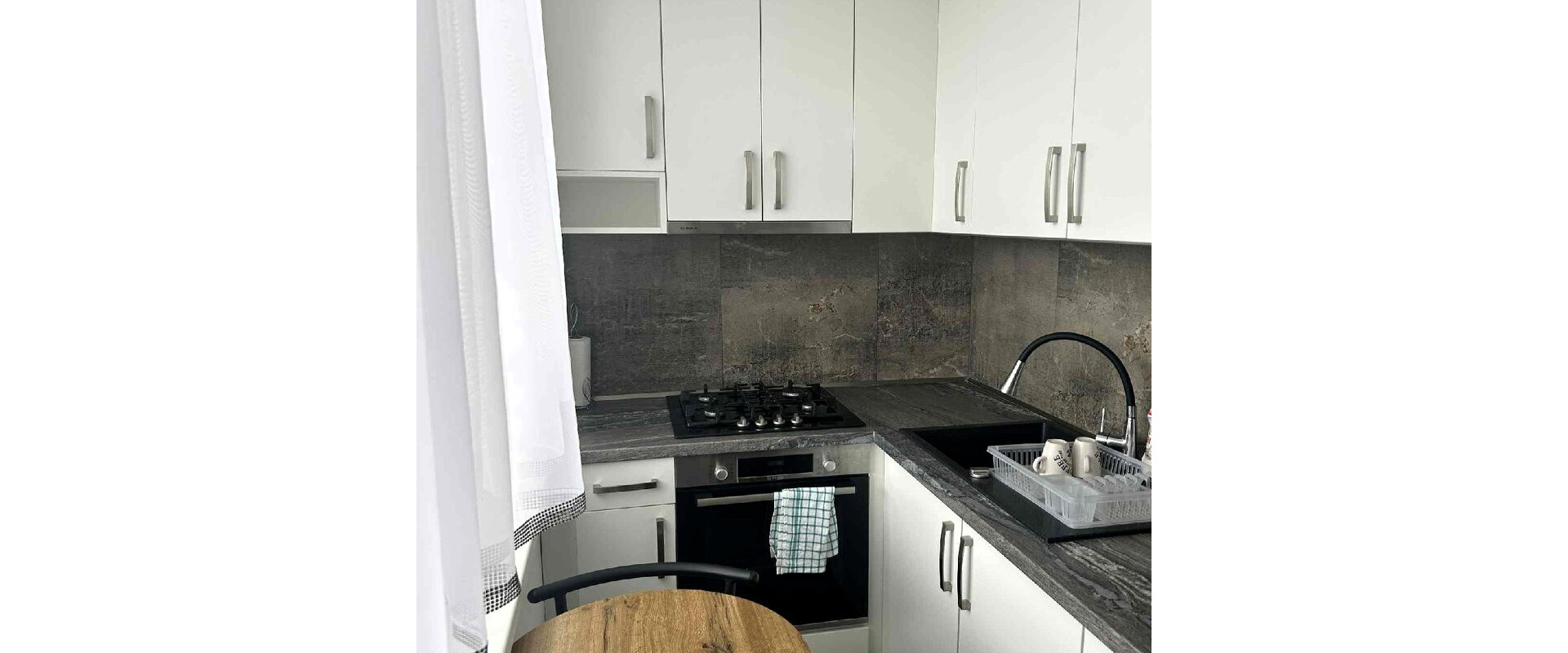 Na prenájom 3-izbový kompletne zrekonštruovaný byt na Sídlisku 2A, ul. Puškinova v Humennom.