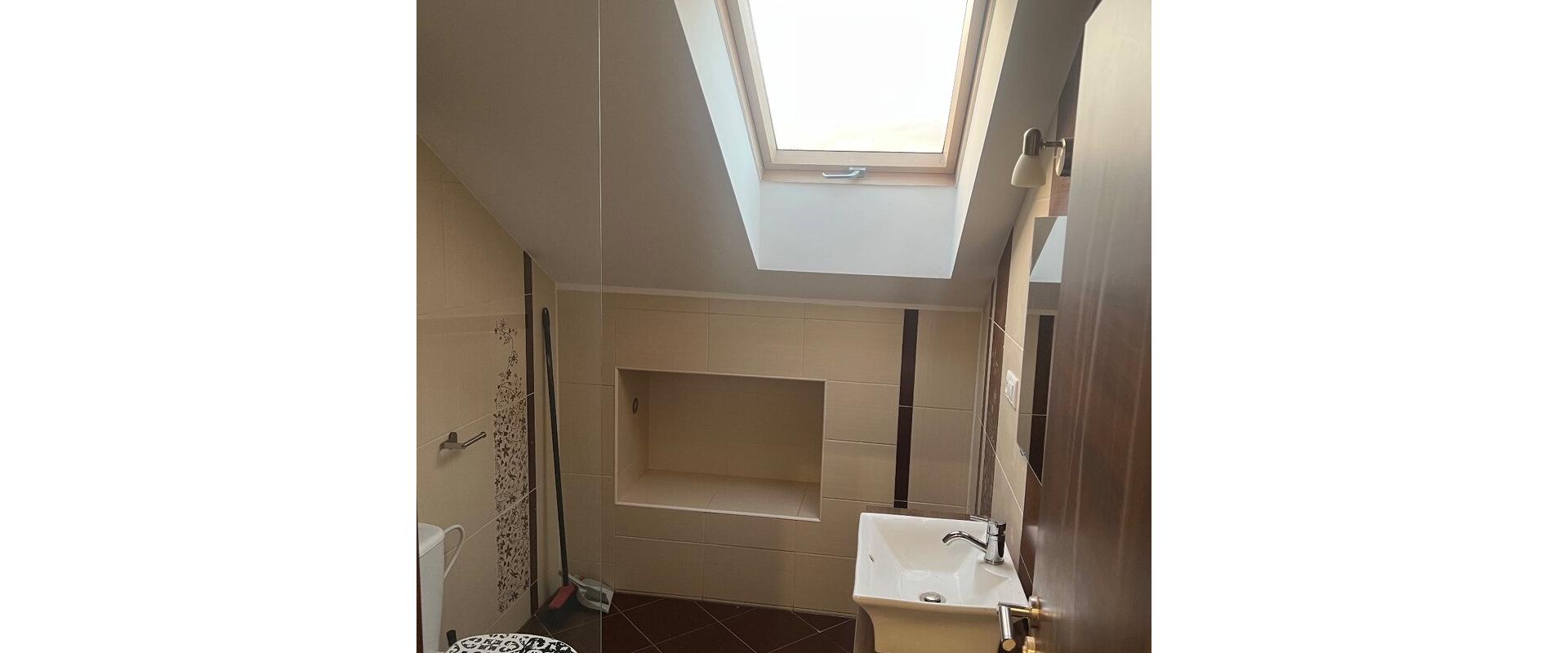 Prenájom 1-izbového bytu s klímou a parkovaním Hlohovec