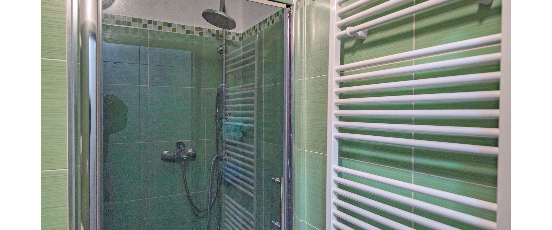 SKVELÁ PRÍLEŽITOSŤ! Na predaj krásny 3i byt so záhradkou.