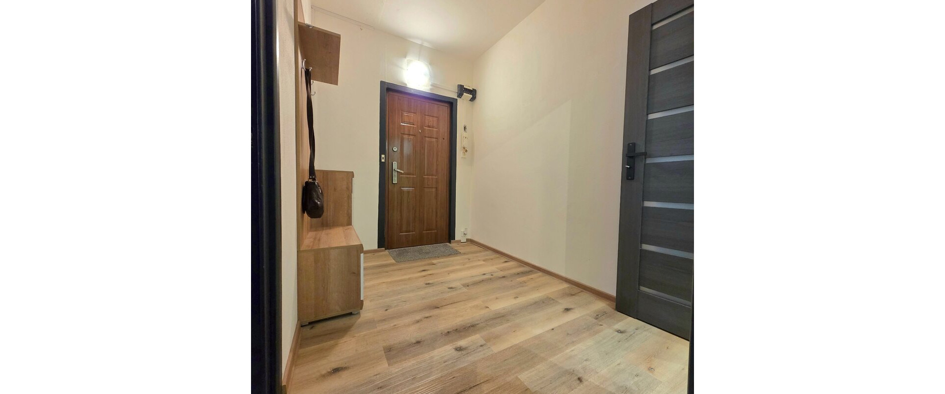 PRENAJATÝ!Na prenájom 2-izbovy byt na Klokočine zariadený