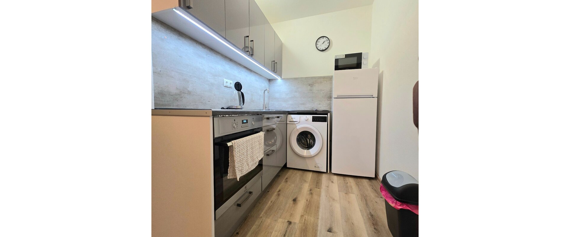 PRENAJATÝ!Na prenájom 2-izbovy byt na Klokočine zariadený