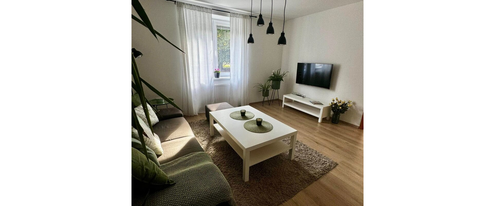 Na prenájom 2-izbovy krásny byt s rezidenčným parkovaním