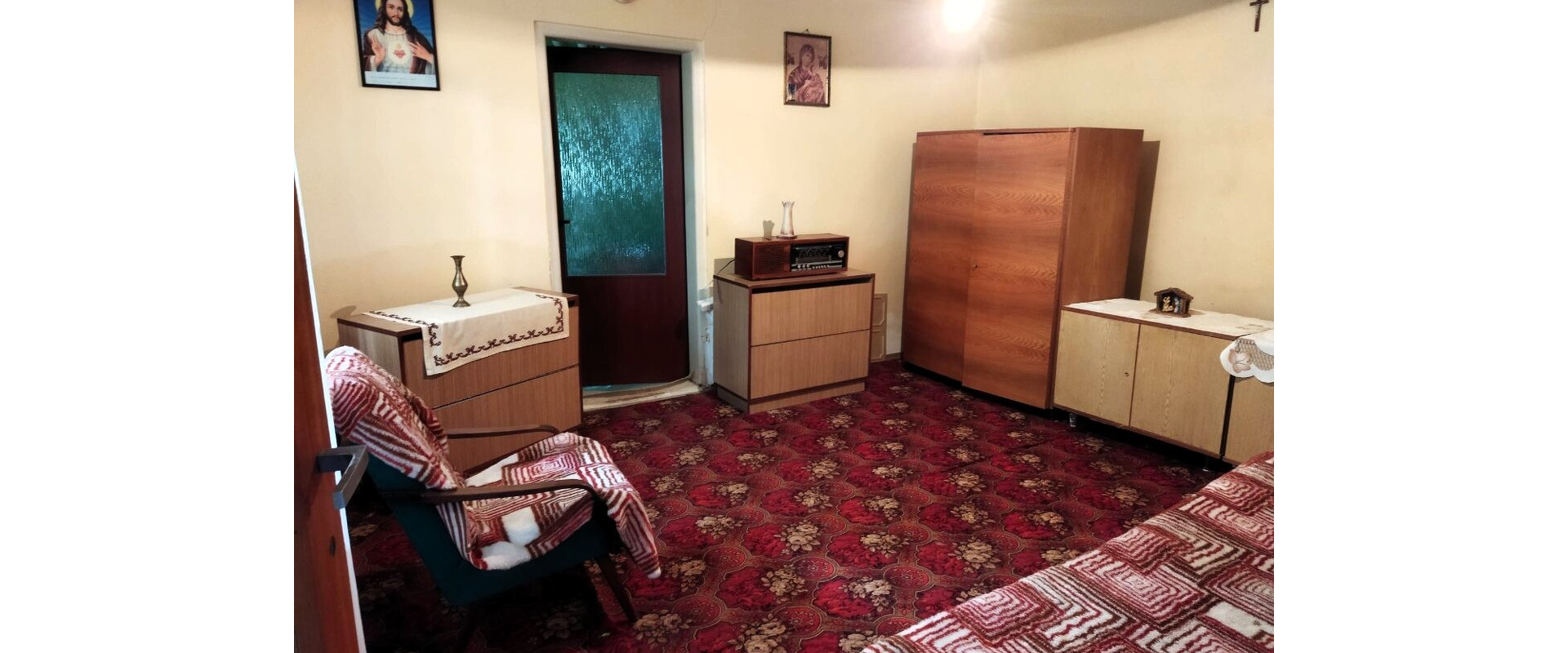 Na predaj rodinný dom s rozsiahlym pozemkom - 6 050 m² v obci Nižný Hrušov.