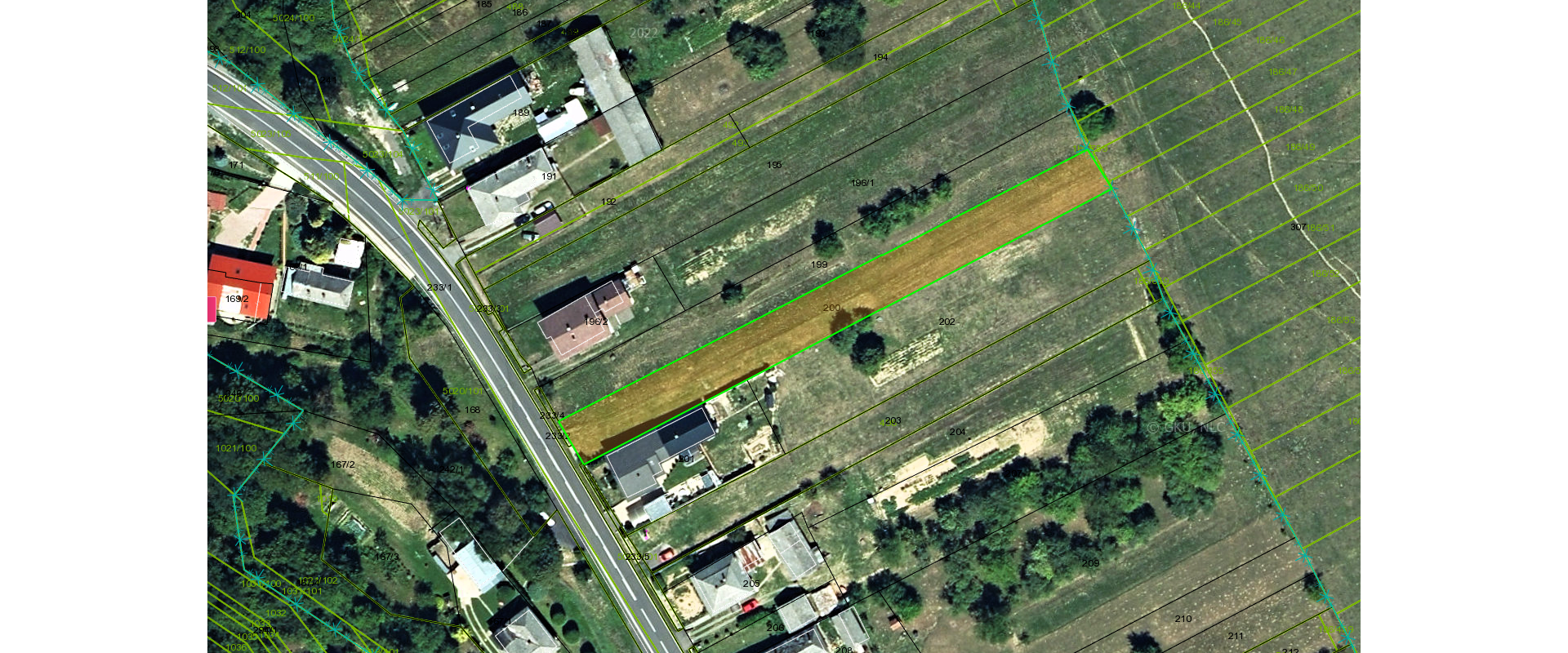 Na predaj pozemok o rozlohe - 3 400 m²  v Kručove