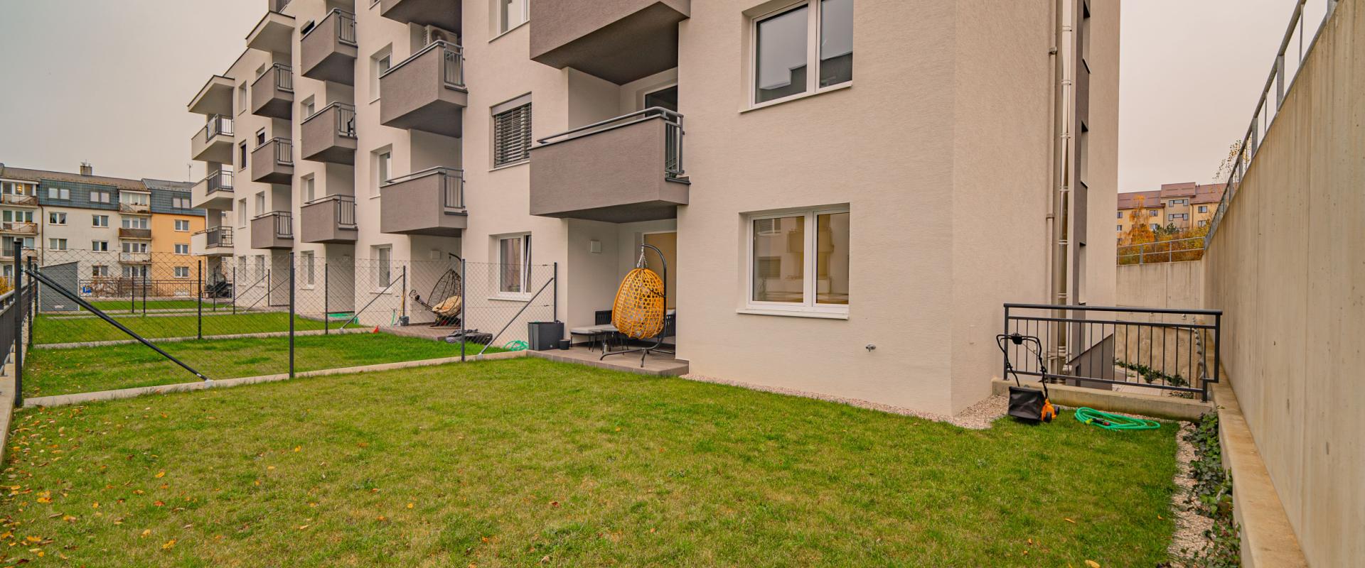 Prémiový  2 izbový byt s veľkou záhradou v novostavbe