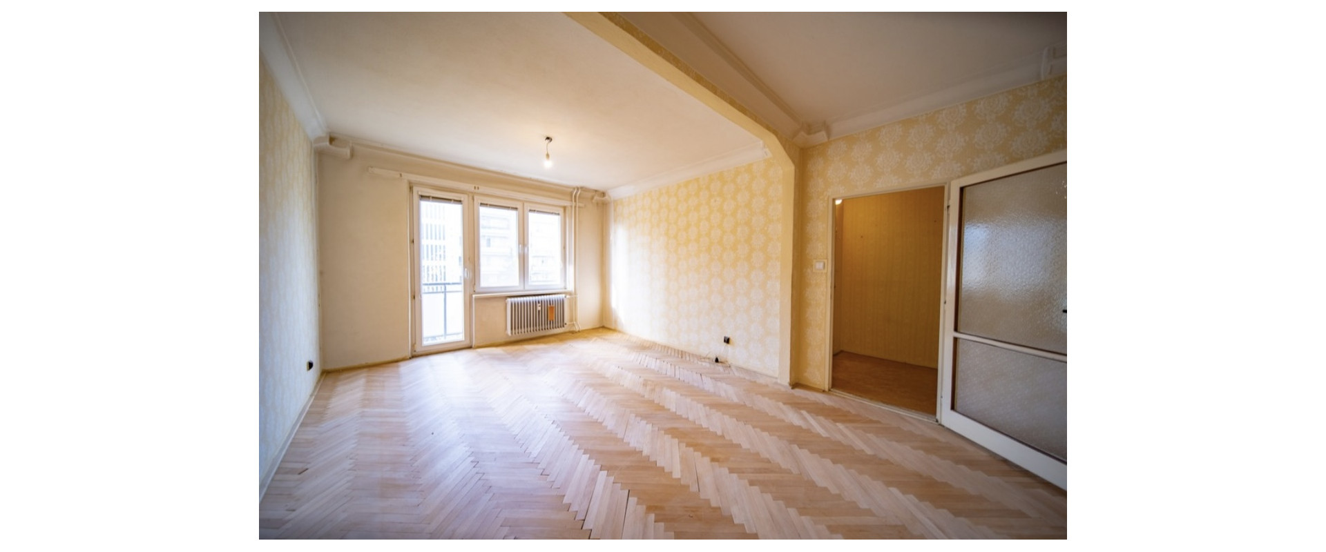 PREDAJ 3i byt s veľkým potenciálom + balkón + pivnica - Ružinov