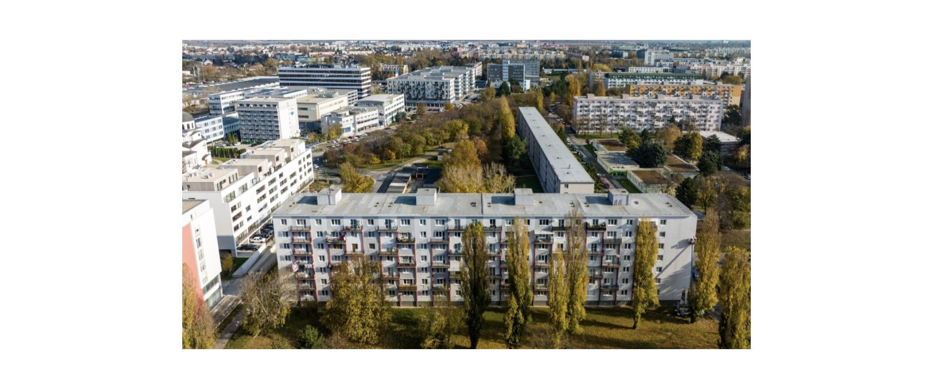 PREDAJ 3i byt s veľkým potenciálom + balkón + pivnica - Ružinov