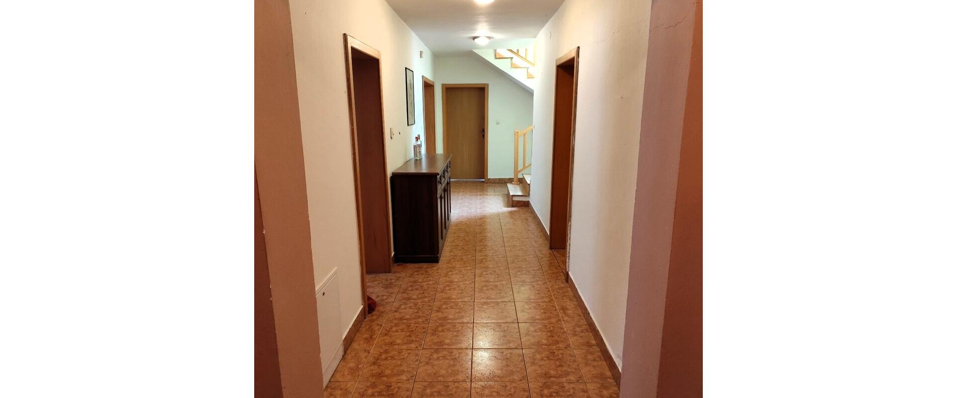Na predaj rodinný dom s veľkým pozemkom  - 2447 m²  v obci Sečovská Polianka