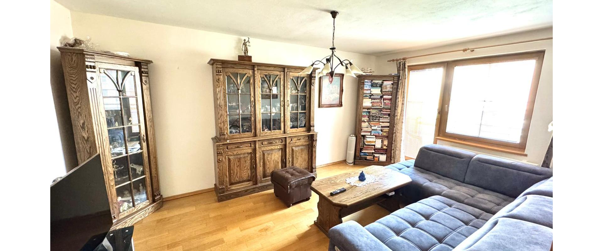 Predaj: Zrekonštruovaný 3-izbový Byt s Balkónom v Pokojnej Časti Humenného!