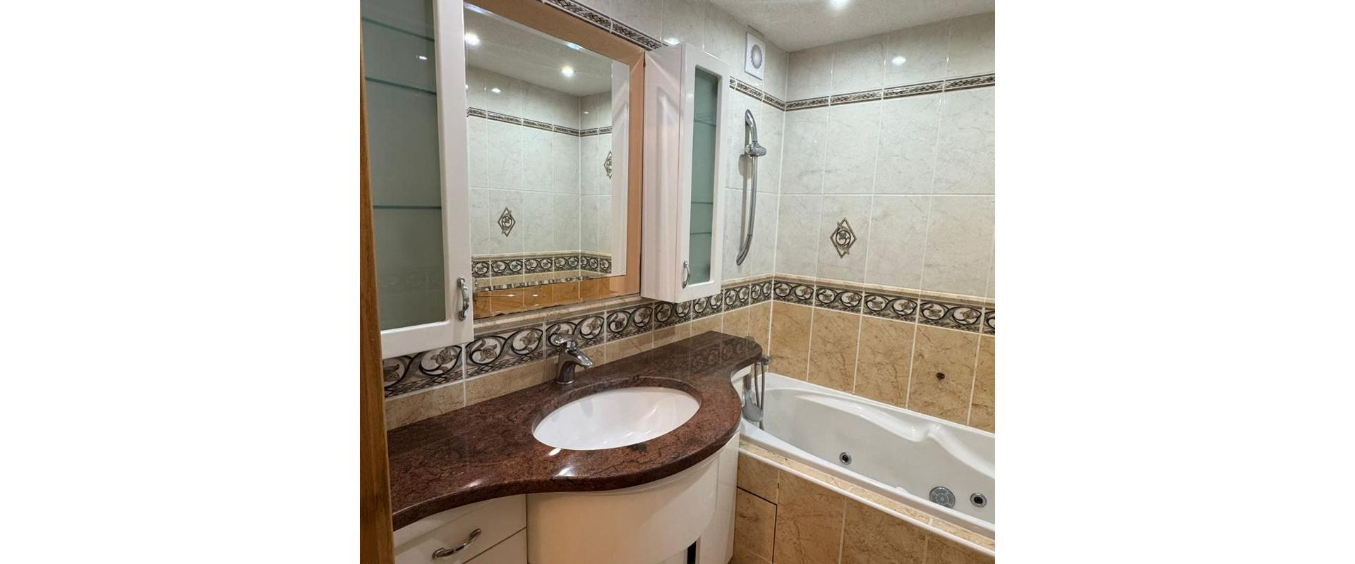 Predaj: Zrekonštruovaný 3-izbový Byt s Balkónom v Pokojnej Časti Humenného!