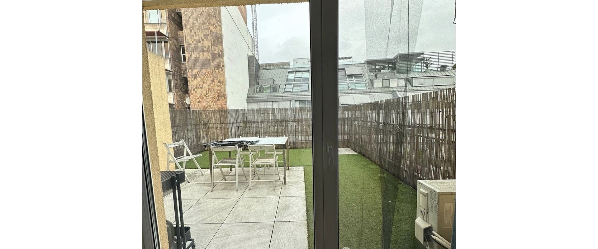 2-izbový byt s krbom a terasou v centre Bratislavy