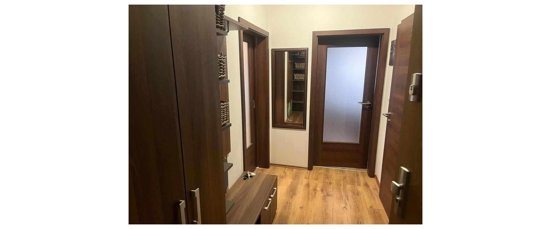 Na prenájom štýlový 2-izbový byt s parkovacím miestom