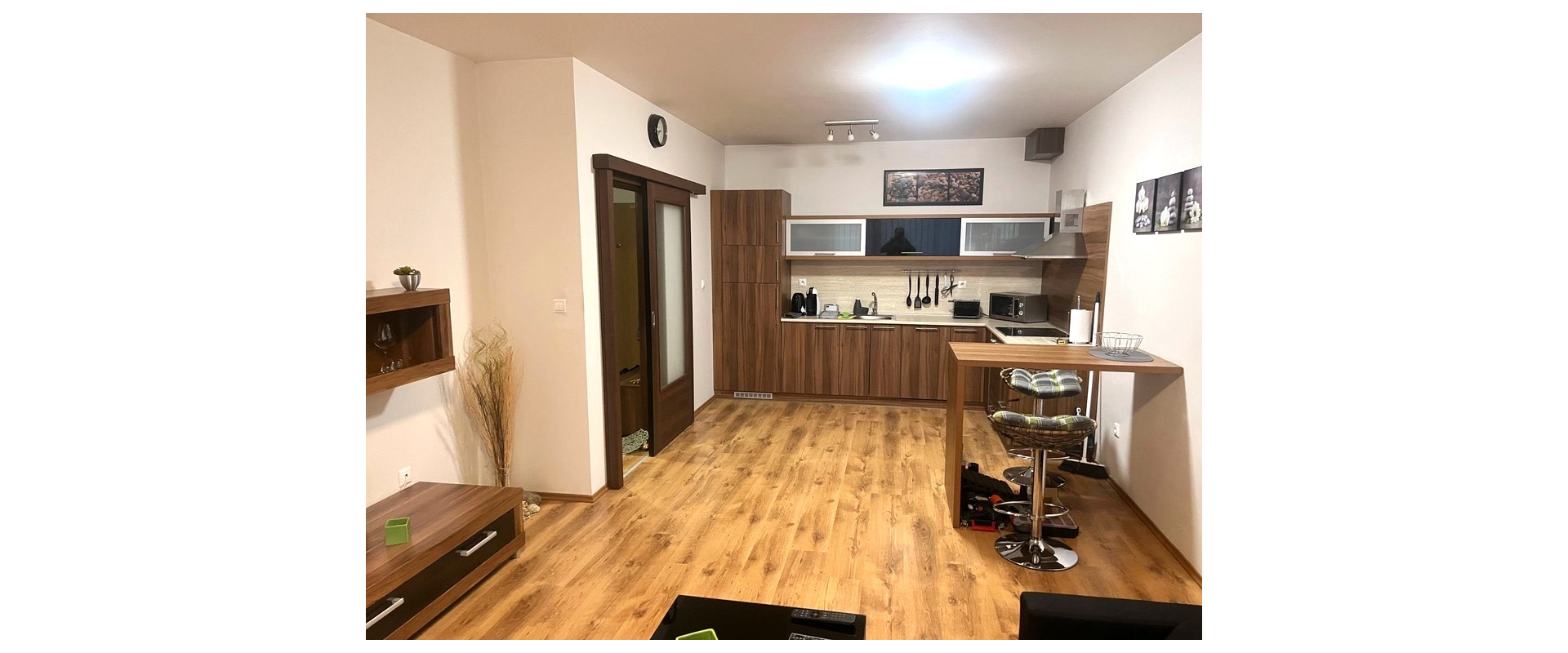 Na prenájom štýlový 2-izbový byt s parkovacím miestom