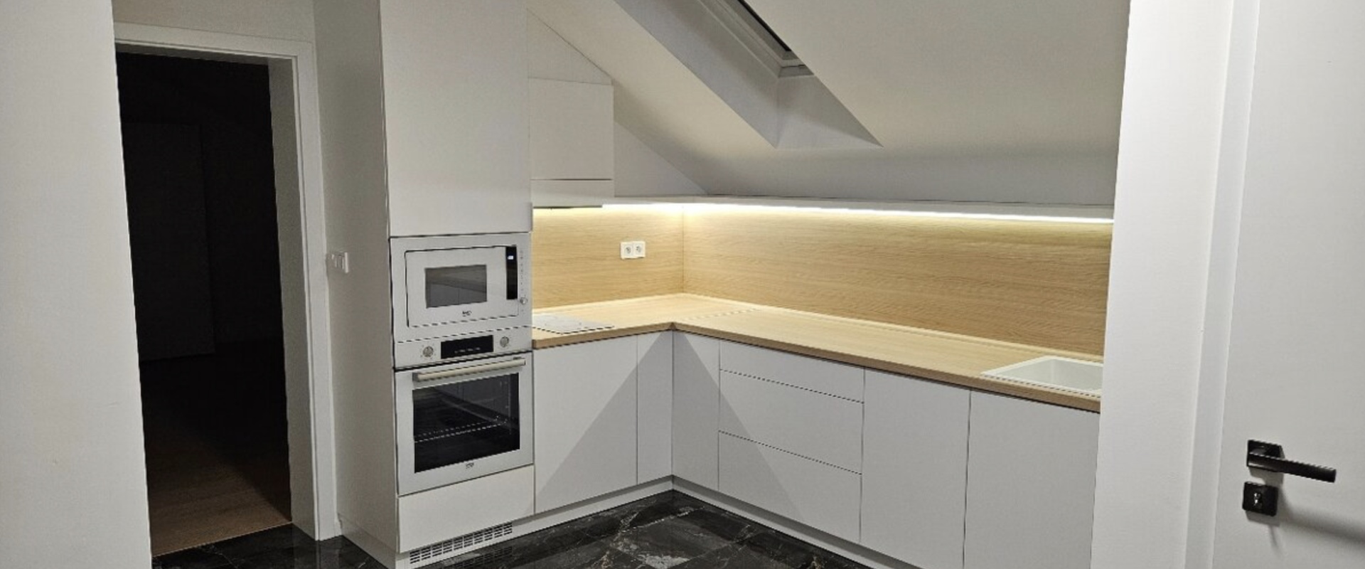 Nikdy neobývaný trojizbový byt na prenájom