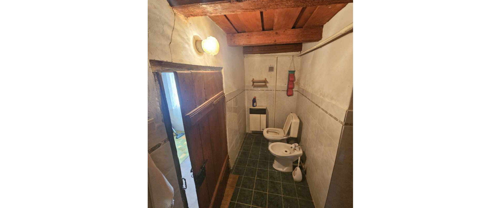 Krásná chalupka s obrovským pozemkom na predaj.