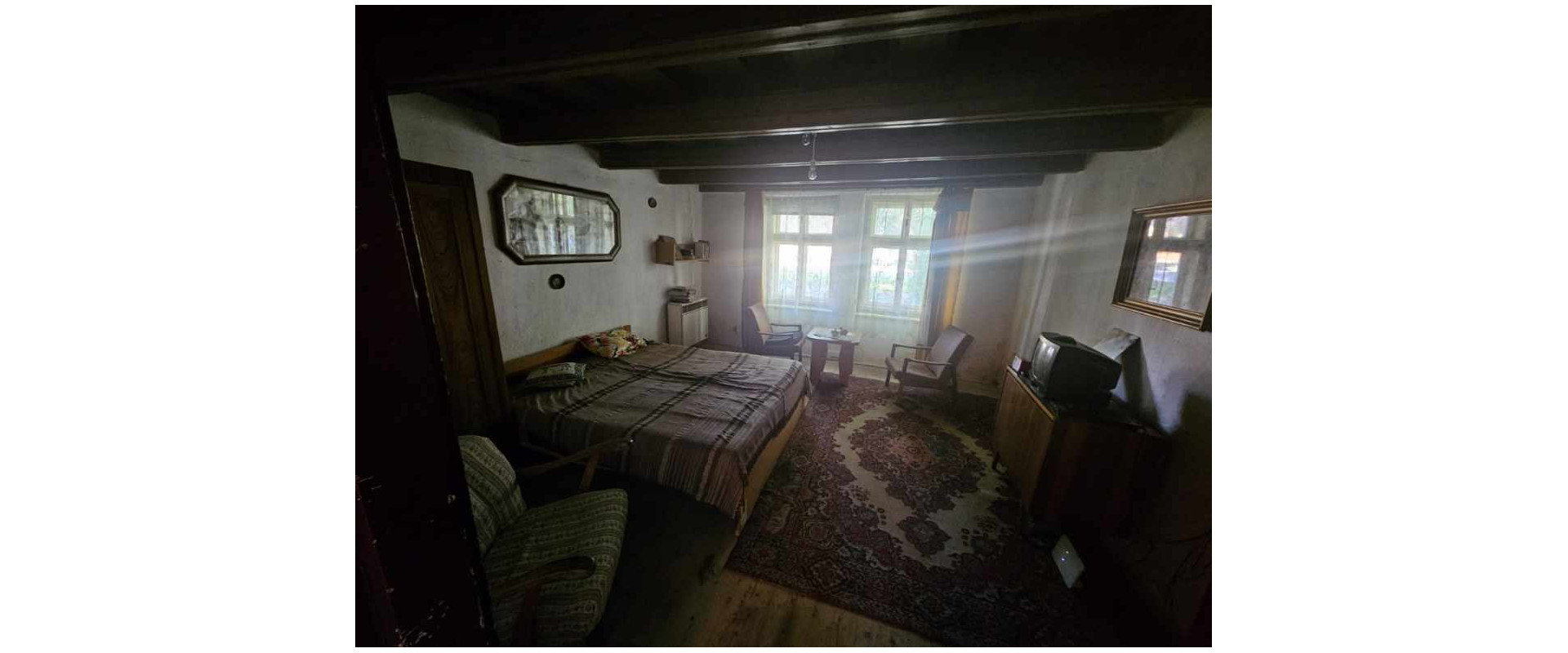 Krásná chalupka s obrovským pozemkom na predaj.