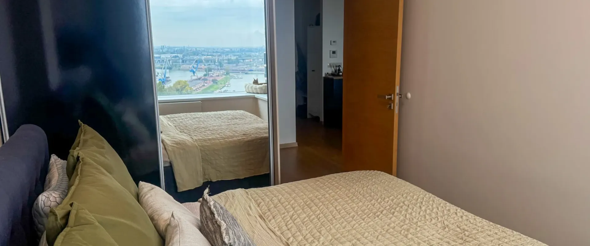 PREDAJ: Nadštandardný 2i byt na prestížnej adrese - PANORAMA CITY