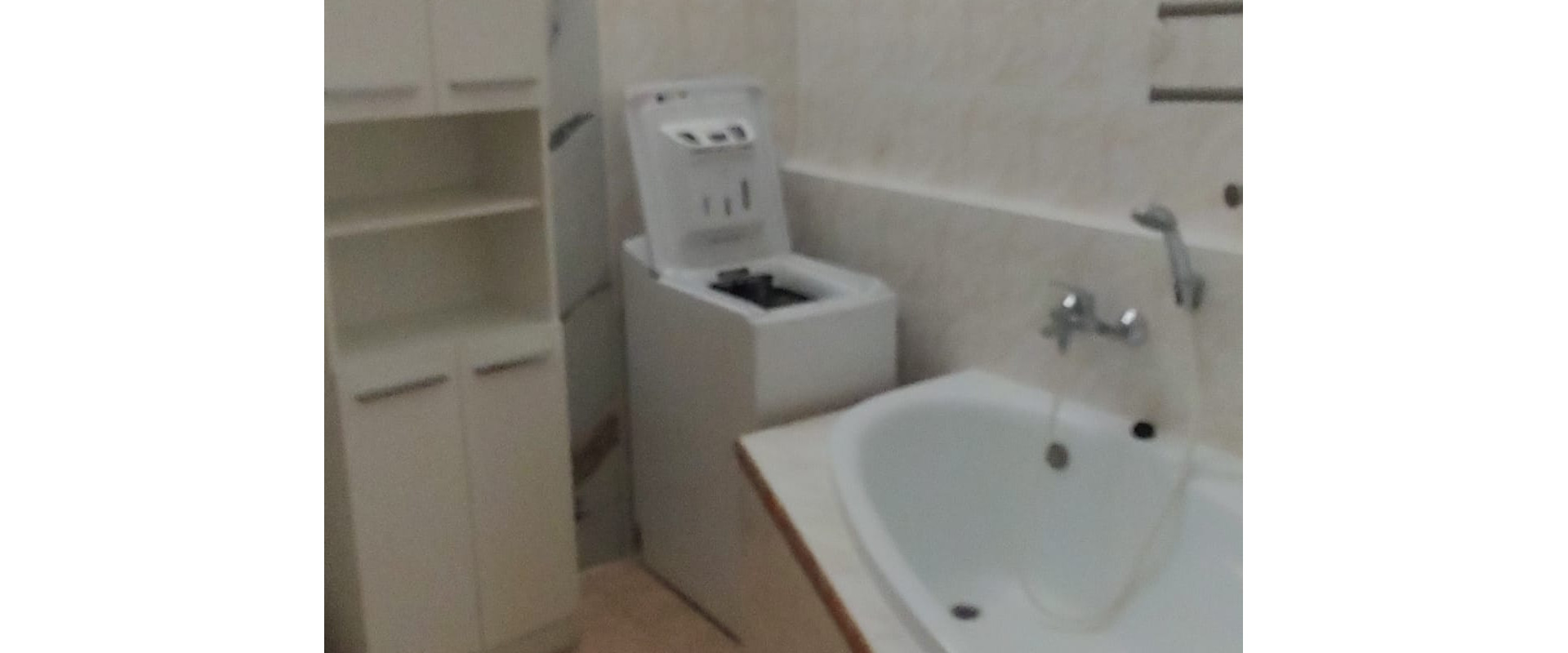 Exkluzívne Prenájom : 3 izbový byt v Trenčíne JUH