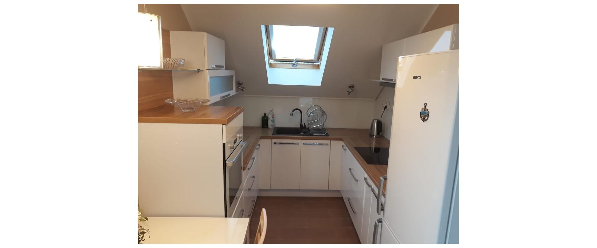 Na prenájom: štýlový 2-izbový byt s balkónom na Čapajevovej ulici