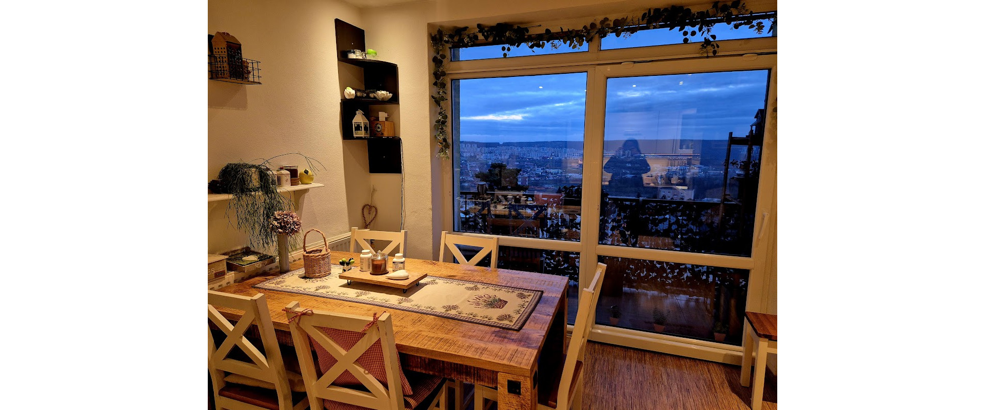 Predám exkluzívny 4 izb.byt,100 m2,loggie 2,záhrada,Podhradová