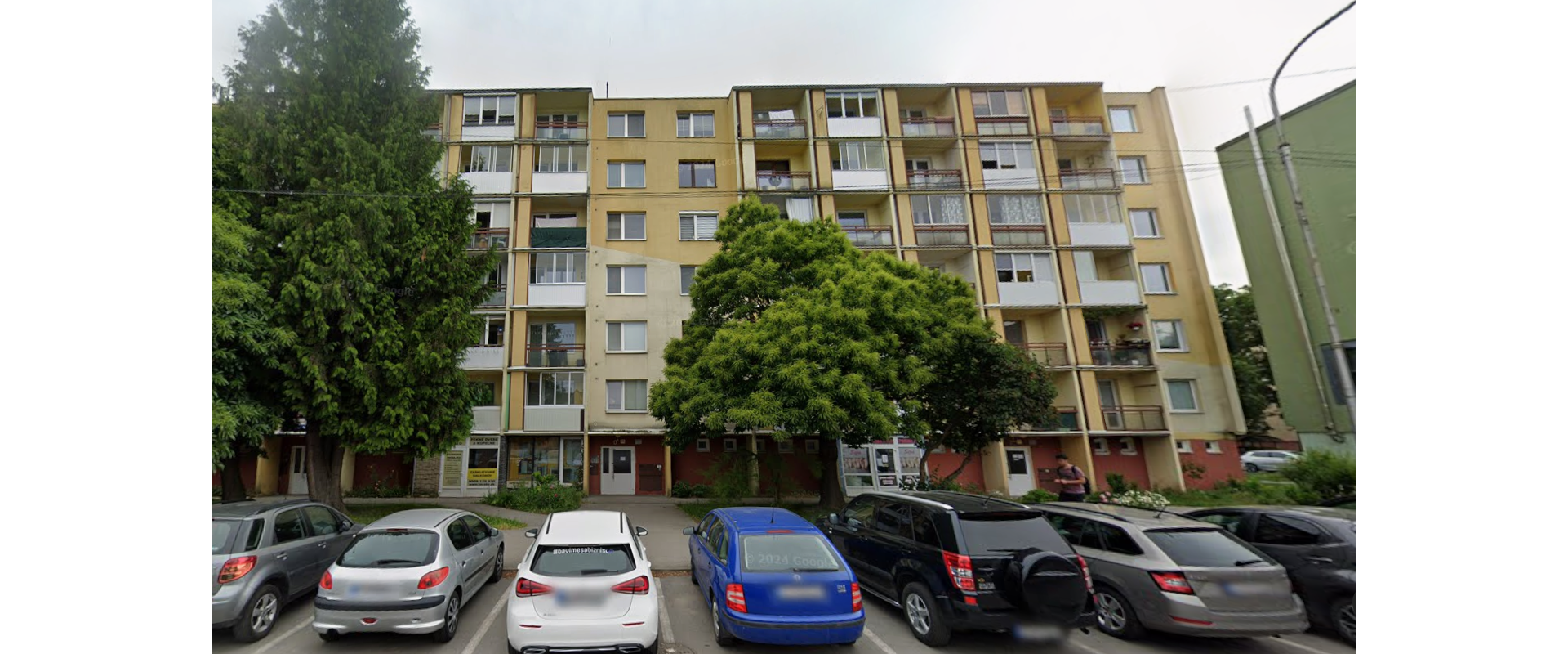 Na dlhodobý prenájom 1-izbový byt o rozlohe - 38 m²v centre mesta, na ulici Duklianskych hrdinov vo Vranove nad Topľou.