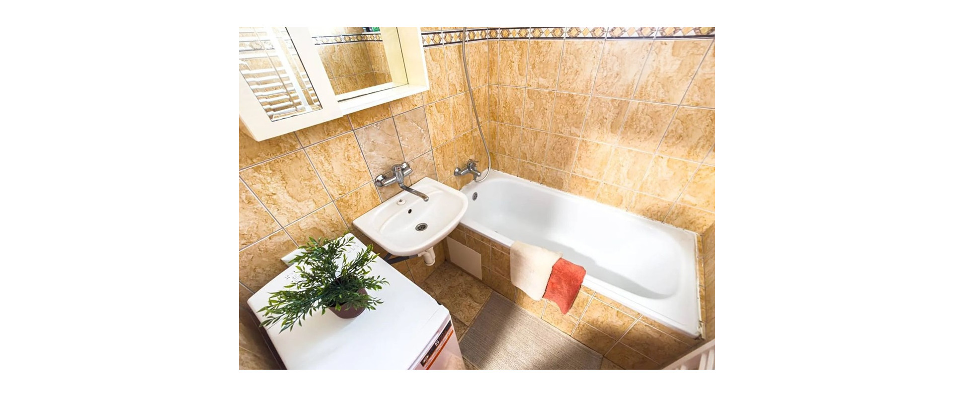 PREDAJ SLNEČNÝ 3-IZB.BYT S LOGGIOU V PETRŽALKE