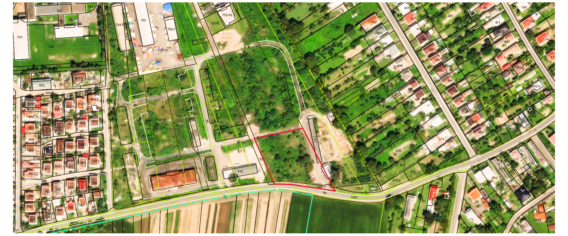 Na predaj priestranný pozemok – 3 000 m² / 2000 m²  v obci Čaklov