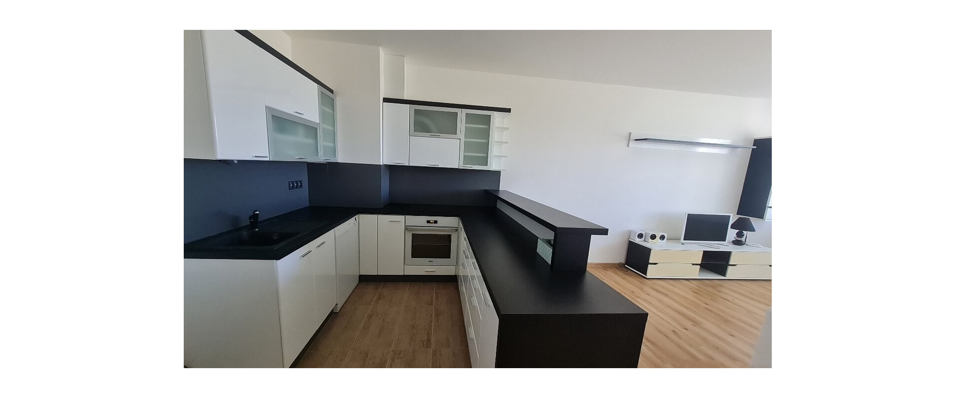 Slnečný 3-izbový byt po kompletnej rekonštrukcii