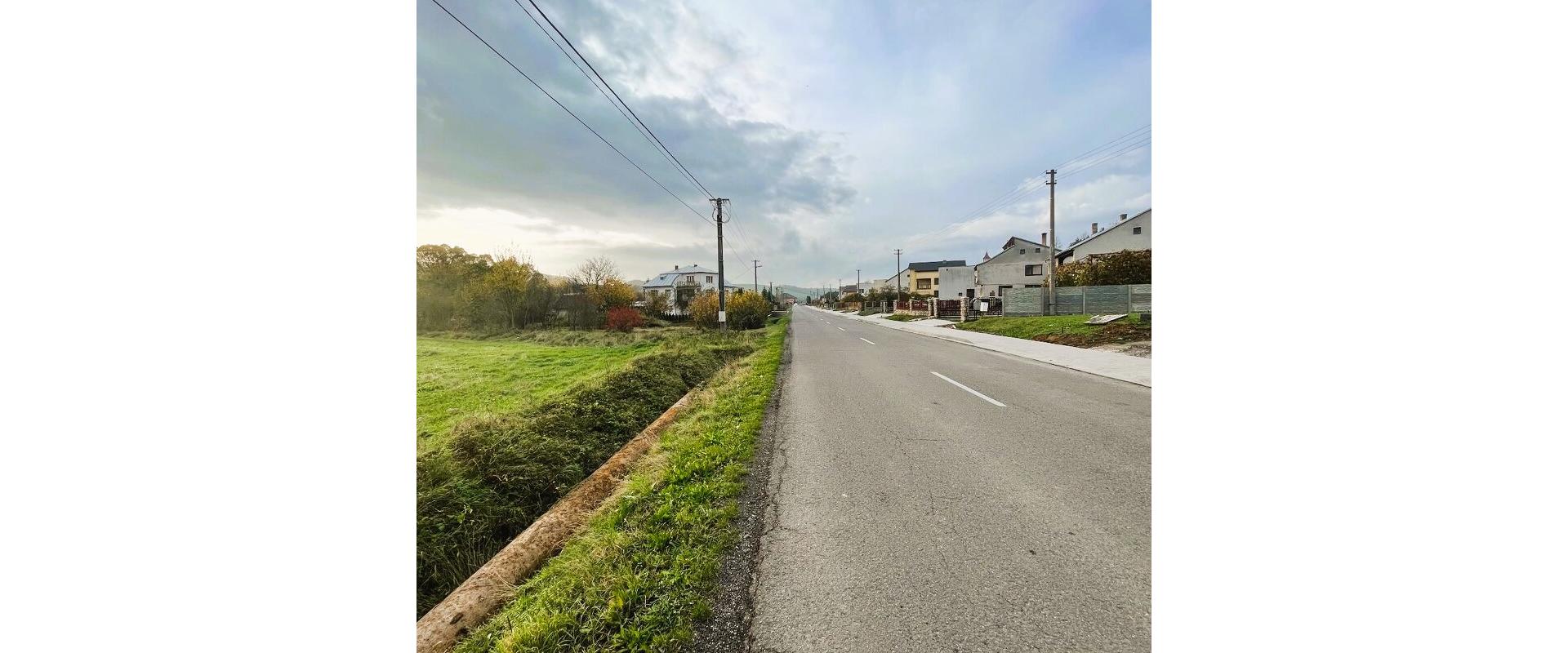 Na predaj pozemok o rozlohe - 4 070 m² vhodný na výstavbu rodinného domu alebo viacerých domov v zastavanej časti obce Slovenská Volová.