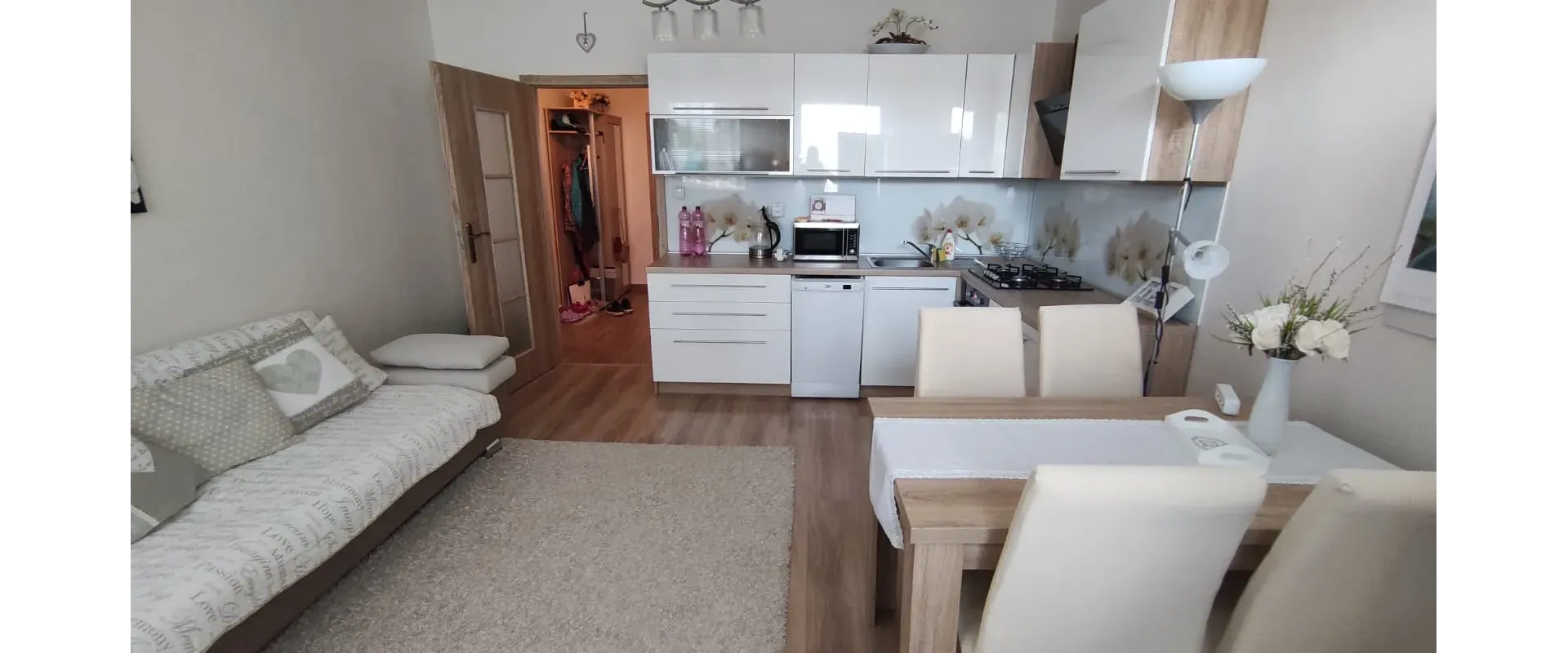 2 Izbový byt v tichej lokalite