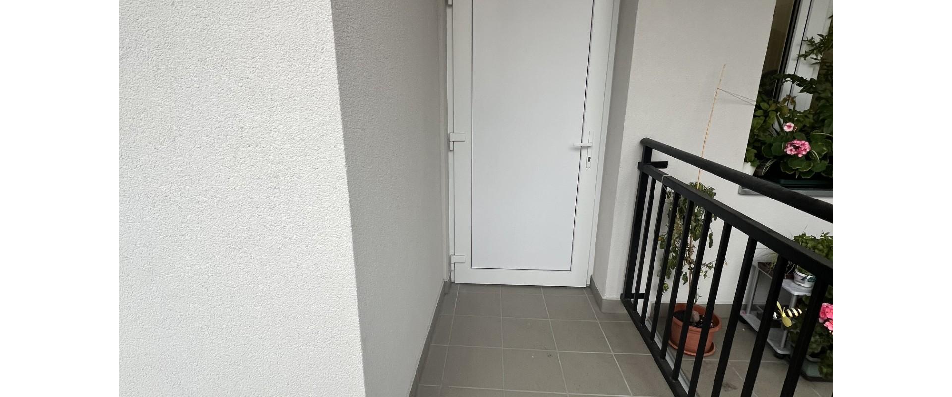 PREDAJ: Staromestský 2.5 izbový byt  + parkovanie + loggia + pivnica