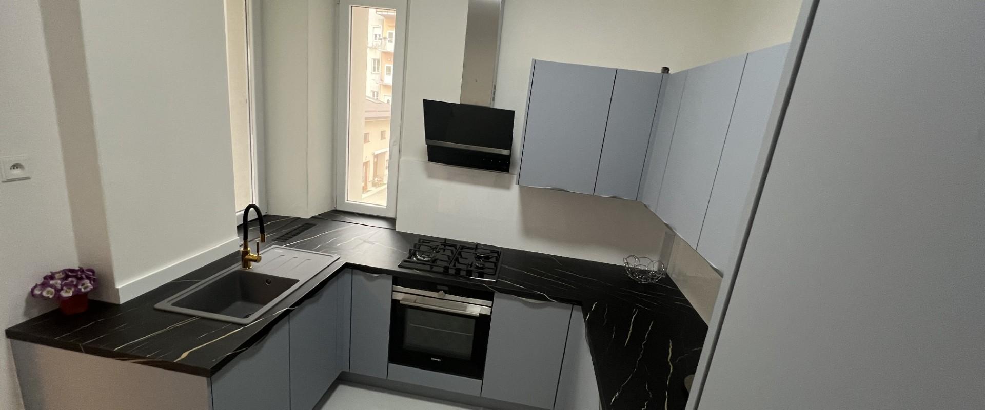 PREDAJ: Staromestský 2.5 izbový byt  + parkovanie + loggia + pivnica