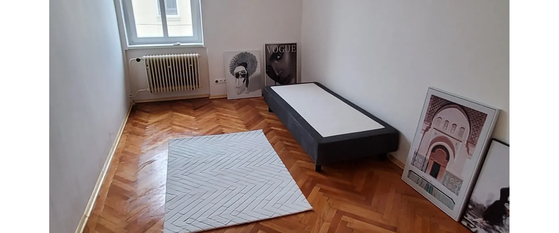 PREDAJ: Staromestský 2.5 izbový byt  + parkovanie + loggia + pivnica