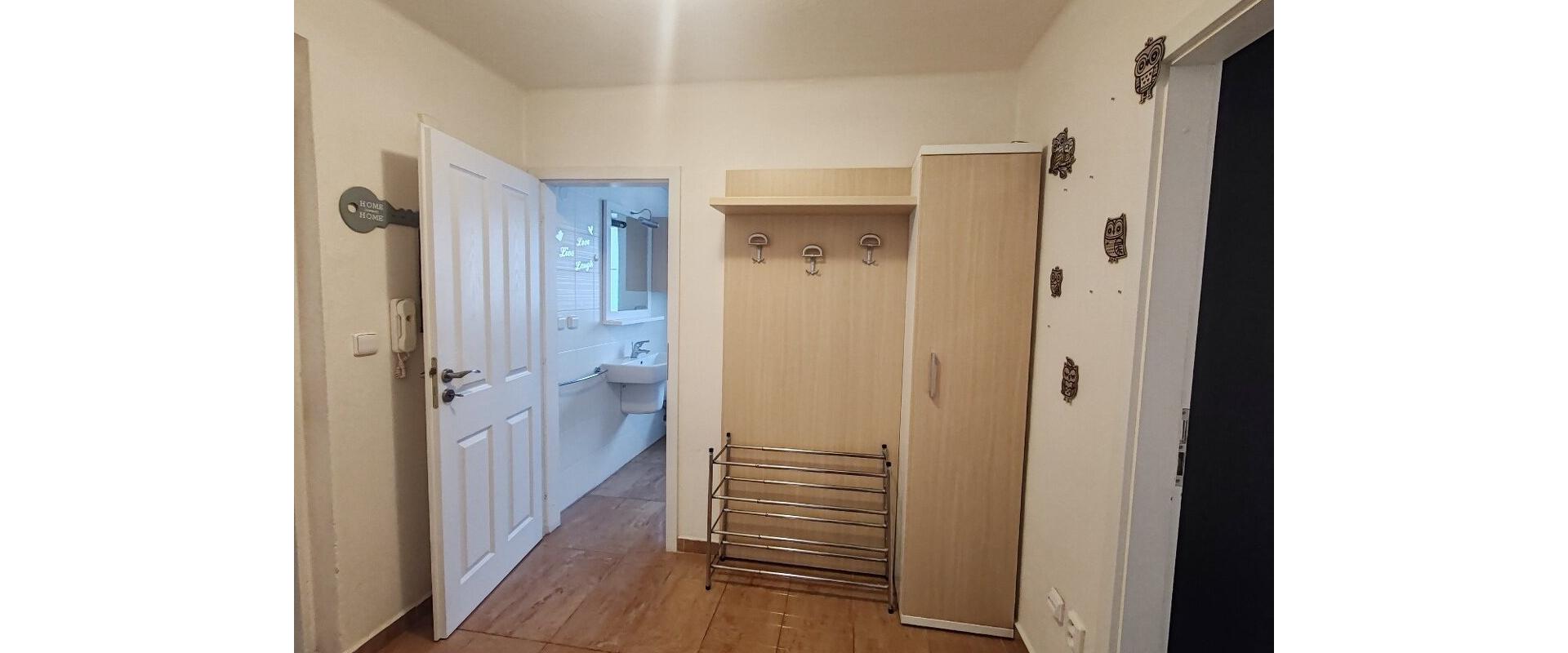 2 Izbový byt v tichej lokalite