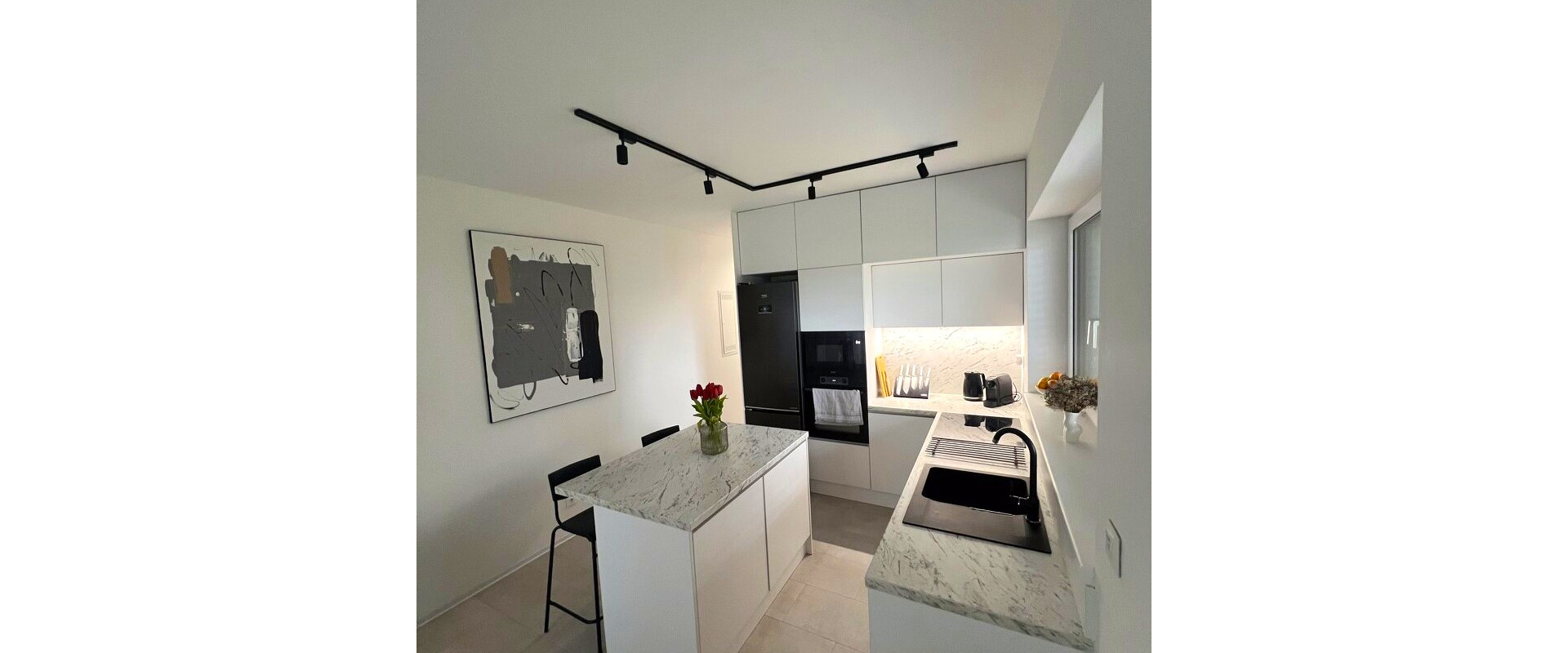 Prenájom krásneho 2-izbového bytu s parkovacím miestom