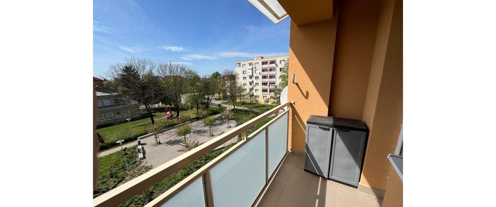 Komfortný 2-izbový byt s dvoma balkónmi blízko centra Trnavy