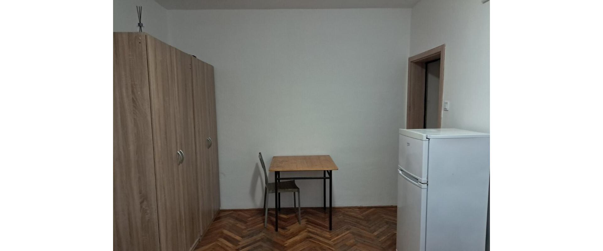 Garsónka na prenájom pre 3 osoby