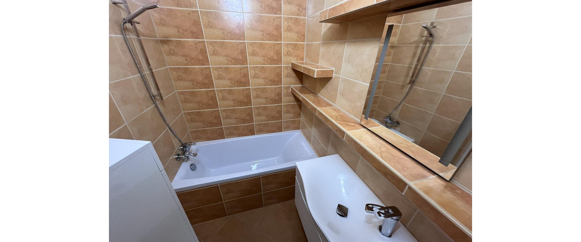 Predám 2 izbový byt,51,34m², rekonštrukcia,Bulharska,Košice-Juh