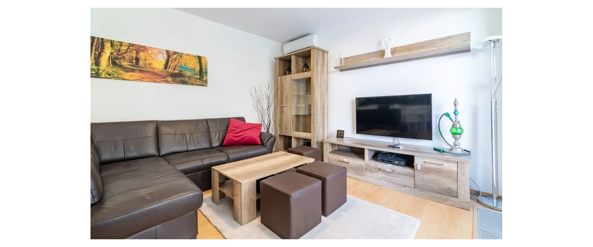 PRENÁJOM: Pet Friendly: Atraktívny 3i byt + predzáhradka + terasa + 2 parkovacie miesta - KOLIBA