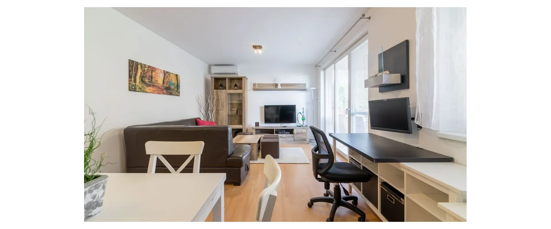 PRENÁJOM: Pet Friendly: Atraktívny 3i byt + predzáhradka + terasa + 2 parkovacie miesta - KOLIBA