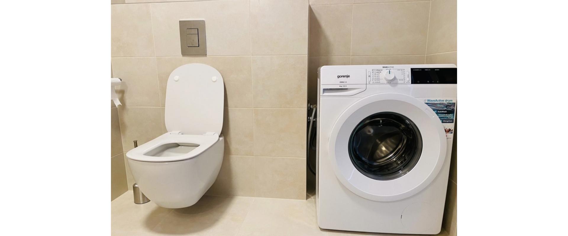 PRENÁJOM: 3i elegantný byt + garážové státie - RUŽINOV