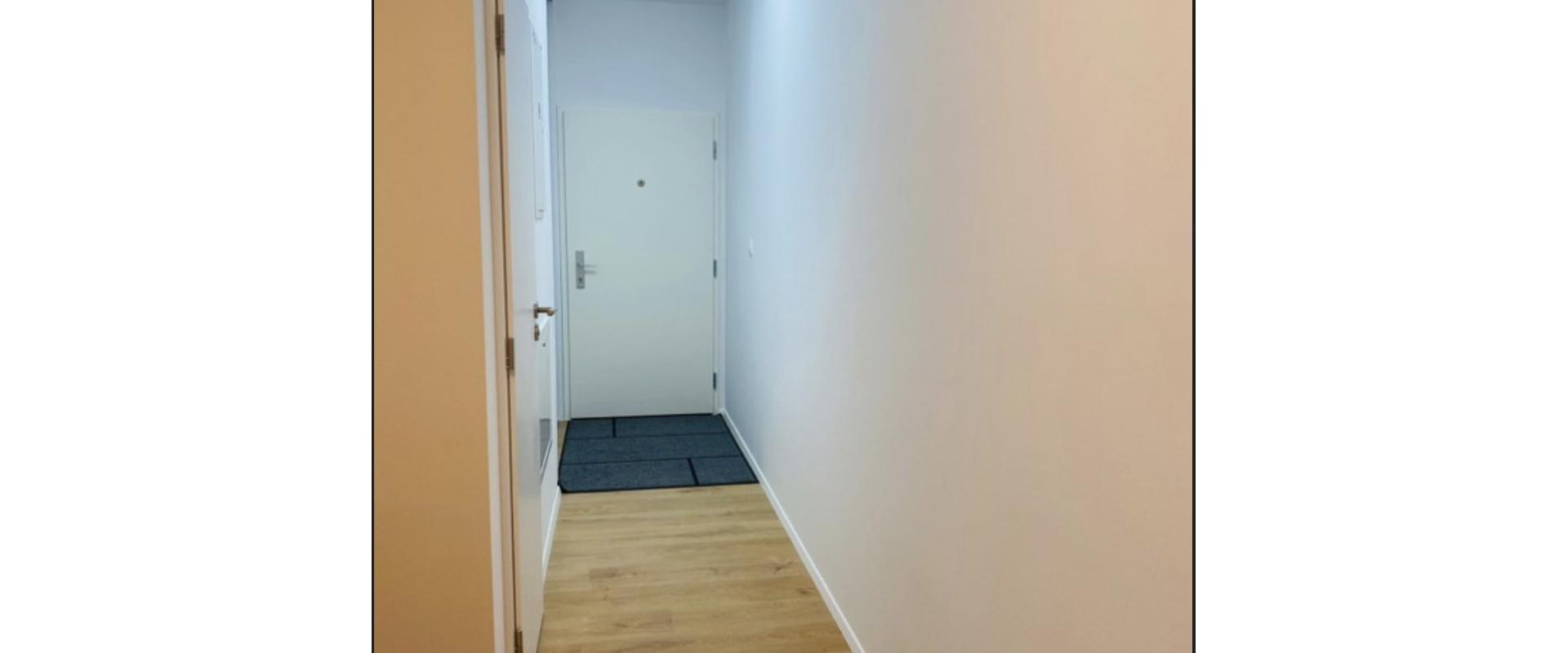 PRENÁJOM: 3i elegantný byt + garážové státie - RUŽINOV