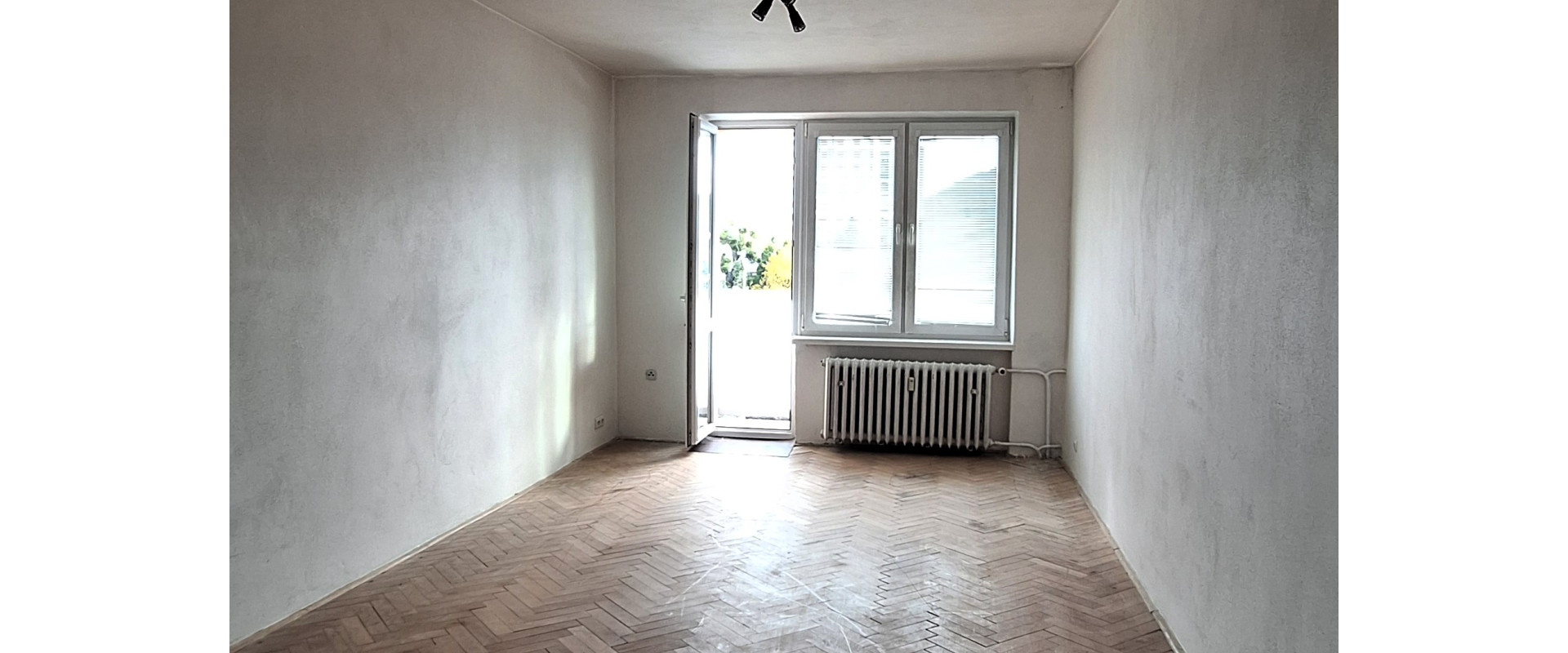 Na predaj 3 - izbový byt s balkónom - 70 m² v centre mesta Humenné.
