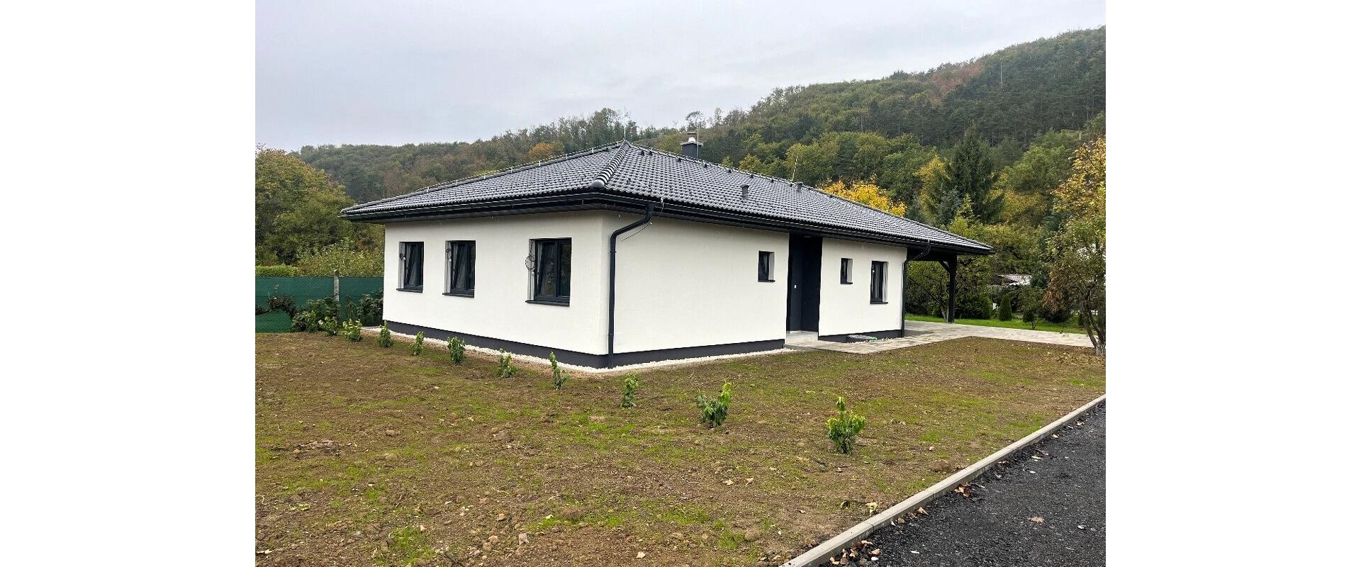 Na predaj rodinný dom – novostavba v obci Ptičie (5 km od Humenného)