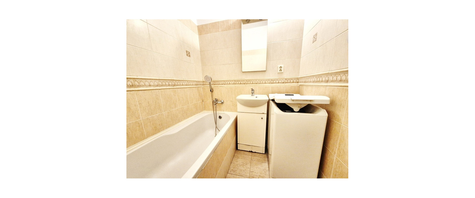 NA PREDAJ ŠTARTOVACÍ 1-IZBOVÝ BYT BRATISLAVA II